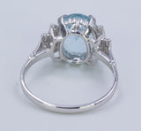 Anello in oro con diamanti e acquamarina