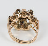 Anello vintage in oro bicolore con diamante brillante centrale, anni 40