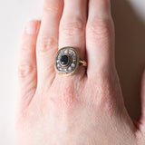 Anello vintage a margherita in oro 18K e argento con zaffiro e diamanti di taglio rosetta, anni '50