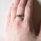 Anello vintage in oro 18K con zaffiri (0.16ctw ca.) e diamanti (0.28ctw ca.), anni '70
