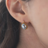 Orecchini vintage in oro 18K con spinello azzurro, anni '70