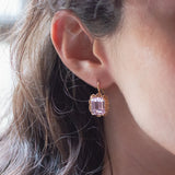 Orecchini in oro 18K con zaffiri rosa sintetici, anni '60