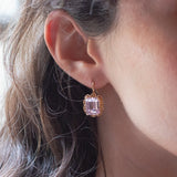 Orecchini in oro 18K con zaffiri rosa sintetici, anni '60