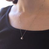 Collana punto luce in oro bianco 18K con diamante di taglio vecchia miniera da 0.47ct