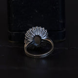Anello vintage in oro bianco 14K con opale (5ct ca.) e diamanti (0.64ctw ca.), anni '70