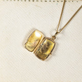 Pendente portafoto in oro 18K con calla incisa, primi del '900 - Antichità Galliera