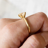 Solitaire in 18K gold with 1.67ct brilliant cut diamond