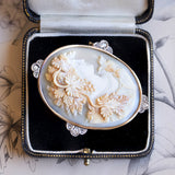 Spilla vintage in oro 18K con cammeo su conchiglia e diamanti, anni '50