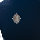Spilla vintage in oro 18K con cammeo su conchiglia e diamanti, anni '50
