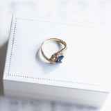 Anello vintage in oro 14K con zaffiri e diamanti, anni '70