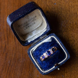 Anello moderno in stile vittoriano in oro 9K con zaffiri e diamanti - Antichità Galliera