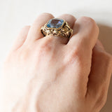 Anello vintage in oro 14K con spinello azzurro, anni ‘60/‘70