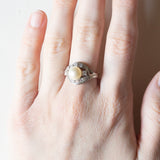 Anello vintage in oro bianco 14K con perla e diamanti (0.36ctw ca.), anni ‘60