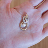 Pendente vintage in oro 8K con perla e diamanti, anni ‘50/‘60