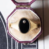 Anello vintage in oro 18K con onice e diamante, anni ‘50/‘60