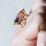 Anello vintage da cocktail in oro 14K con ametista (7ct ca.), anni ‘60/‘70