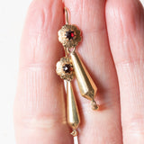 Orecchini vintage pendenti in oro giallo 18K con granati, anni ‘50/‘60