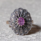 Anello a margherita vintage in stile antico in oro 18K e argento con rubino e diamanti