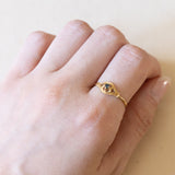 Vintage ring in 18K gold with blue glass paste, 50s / 60s