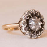 Anello vintage in stile antico a margherita in oro giallo 18K e argento con diamanti (centrale 0.40ct ca.), anni '60