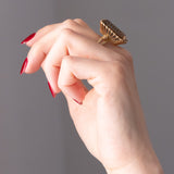 Anello vintage da cocktail in oro giallo 18K con quarzo fumé (20ct ca.), anni ‘50/‘60