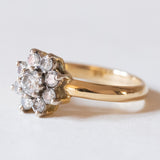 Anello vintage a margherita in oro 18K con diamanti (0.40ctw ca.), anni ‘60