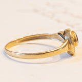 Anello vintage in oro 18K con granato e pietre bianche, anni ‘70