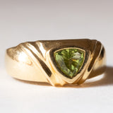Anello vintage in oro 18K con peridoto verde, anni ‘70