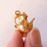 Ciondolo vintage a forma di caffettiera in oro 18K