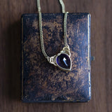Collier vintage in oro 14K con ametista (7.80ct ca.) e diamanti (0.08ct ca.), anni ‘60/‘70