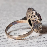 Anello a margherita vintage in stile antico in oro 18K e argento con rubino e diamanti