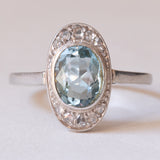 Anello Art Déco in platino e in oro bianco 18K con acquamarina e diamanti, anni ‘30