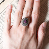Anello a margherita vintage in stile antico in oro 18K e argento con rubino e diamanti