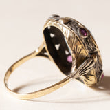 Anello vintage in stile antico in oro 18K e argento con zaffiro e rubini