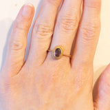Anello vintage in oro 18K con pasta di vetro viola, anni ‘50
