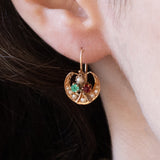 Orecchini Borbonici in oro giallo 18K con perline bianche, paste di vetro rosse e paste di vetro verdi, fine ‘800