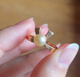 Anello vintage in oro 18K con perla, anni ‘50