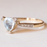 Anello vintage in oro 14K con acquamarina e diamanti, anni ‘70/‘80