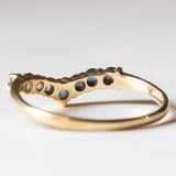 Anello vintage a “V” in oro 14K e zaffiri, anni ‘70