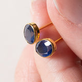Orecchini vintage in oro 18K con zaffiri blu, anni ‘70