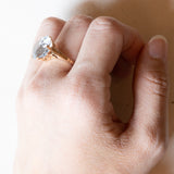 Anello vintage da cocktail in oro 18K con spinello azzurro, anni ‘60/‘70