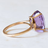 Vintage cocktail ring in 18K gold with dark purple amethyst, 1960s