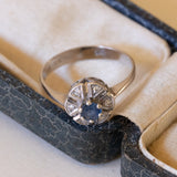 Anello vintage a margherita in oro bianco 14K con zaffiro e diamanti, anni ‘60