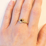 Anello vintage in oro 18K con granato e pietre bianche, anni ‘70