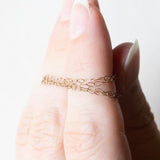 Collana vintage con catenina in oro giallo 9K con ciondolo con farfalla in oro giallo e bianco 9K con diamanti (0.24ctw ca.), anni ‘90