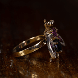 Anello in oro 18K con rubini e zaffiro - Antichità Galliera