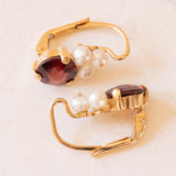 Orecchini vintage in oro giallo 18K con granati e perle, anni '60