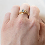 Anello vintage in oro 18K con topazio azzurro, anni ‘50/‘60