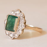 Bague marguerite en or 14 carats avec émeraude (environ 1,50 ct) et diamants (environ 0,80 ct), années 1940/1950
