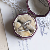 Trilogy vintage in oro bianco 14K con diamanti di taglio brillante (0.30ctw ca.), anni '60/'70